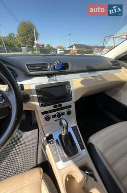 Купе Volkswagen CC / Passat CC 2012 в 