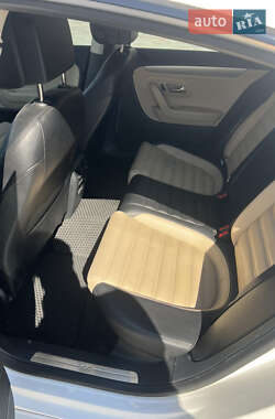 Купе Volkswagen CC / Passat CC 2012 в 