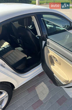 Купе Volkswagen CC / Passat CC 2012 в 