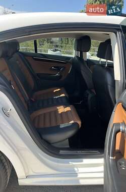 Купе Volkswagen CC / Passat CC 2013 в 