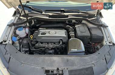 Купе Volkswagen CC / Passat CC 2013 в 