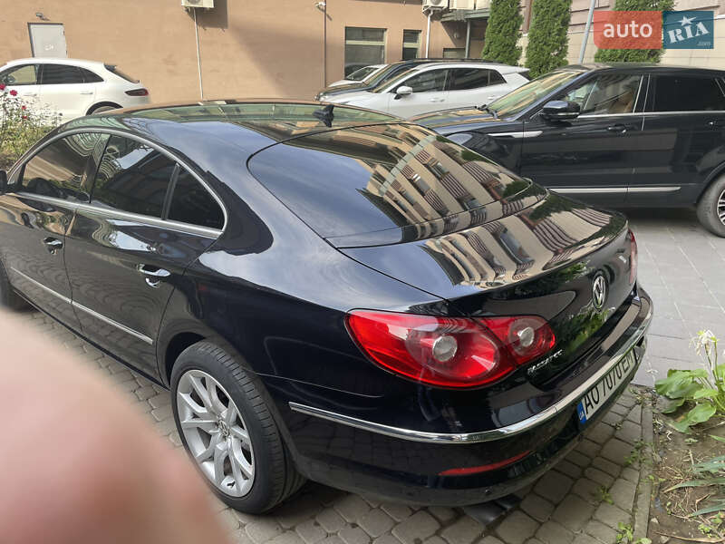 Купе Volkswagen CC / Passat CC 2010 в Ужгороде