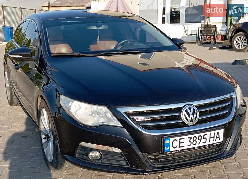 Купе Volkswagen CC / Passat CC 2011 в Чернівцях