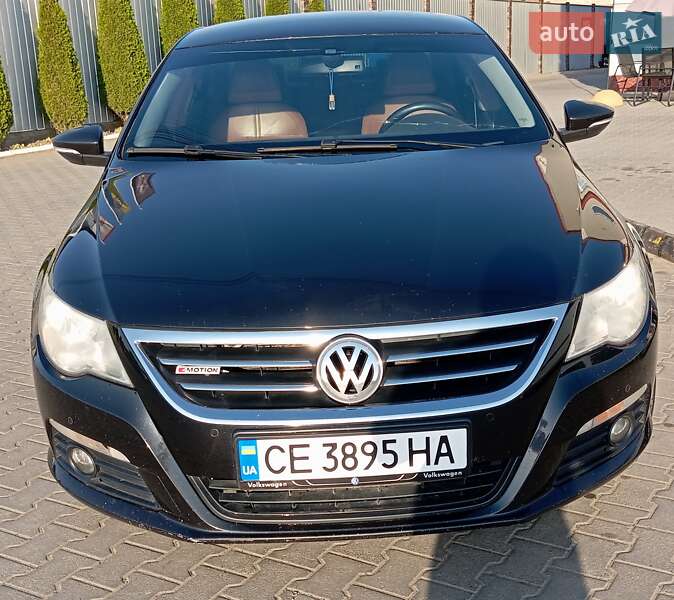Купе Volkswagen CC / Passat CC 2011 в Чернівцях