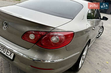 Купе Volkswagen CC / Passat CC 2009 в 