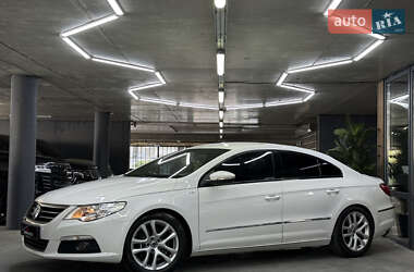 Купе Volkswagen CC / Passat CC 2011 в 