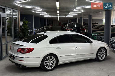 Купе Volkswagen CC / Passat CC 2011 в 