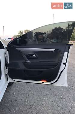 Купе Volkswagen CC / Passat CC 2014 в 
