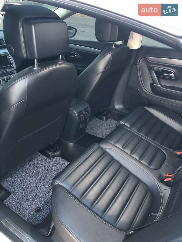 Купе Volkswagen CC / Passat CC 2014 в Білгороді-Дністровському