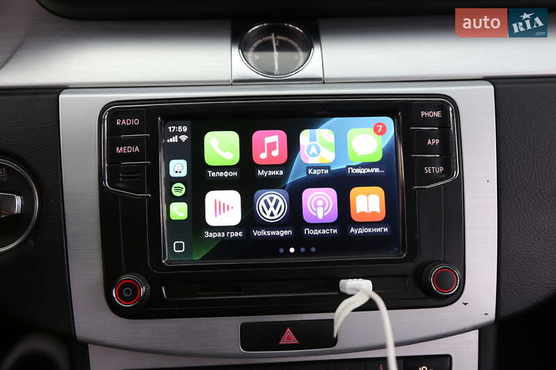 Купе Volkswagen CC / Passat CC 2012 в Києві