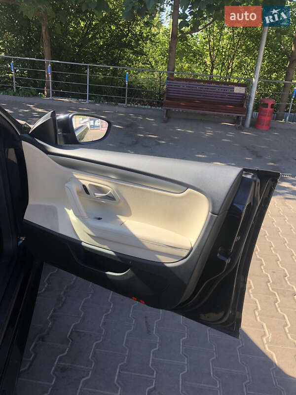 Купе Volkswagen CC / Passat CC 2010 в Кривом Роге