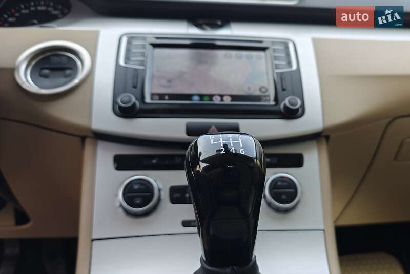 Купе Volkswagen CC / Passat CC 2012 в Киеве