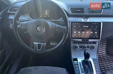 Купе Volkswagen CC / Passat CC 2012 в 
