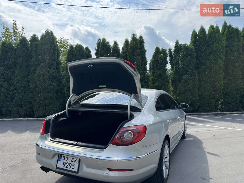 Купе Volkswagen CC / Passat CC 2010 в Тернополе