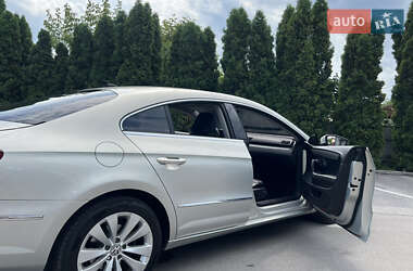 Купе Volkswagen CC / Passat CC 2010 в 
