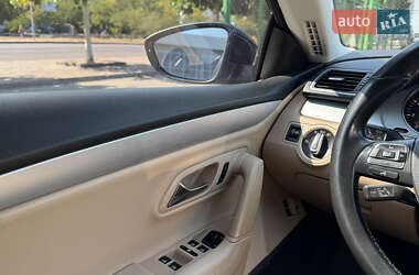 Купе Volkswagen CC / Passat CC 2012 в 