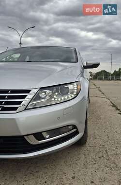 Купе Volkswagen CC / Passat CC 2012 в Южноукраїнську
