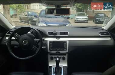 Купе Volkswagen CC / Passat CC 2012 в 