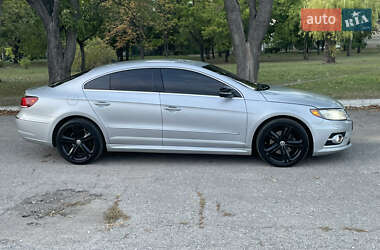 Купе Volkswagen CC / Passat CC 2014 в 