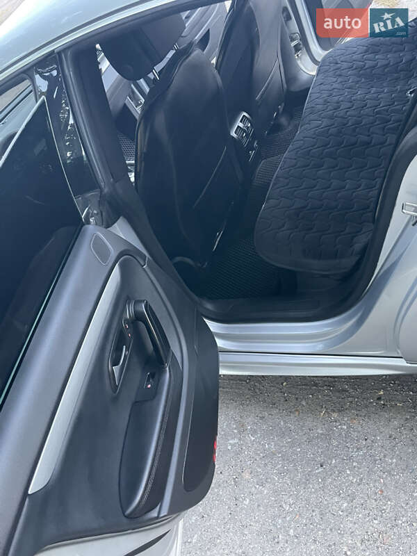 Купе Volkswagen CC / Passat CC 2014 в Чугуеве