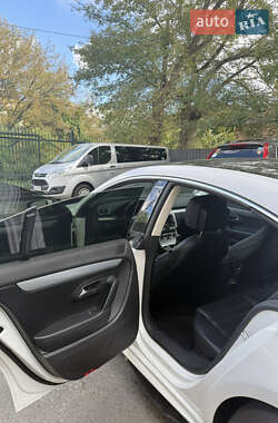 Купе Volkswagen CC / Passat CC 2014 в 