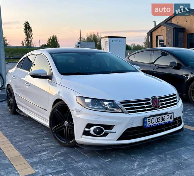 Купе Volkswagen CC / Passat CC 2014 в 