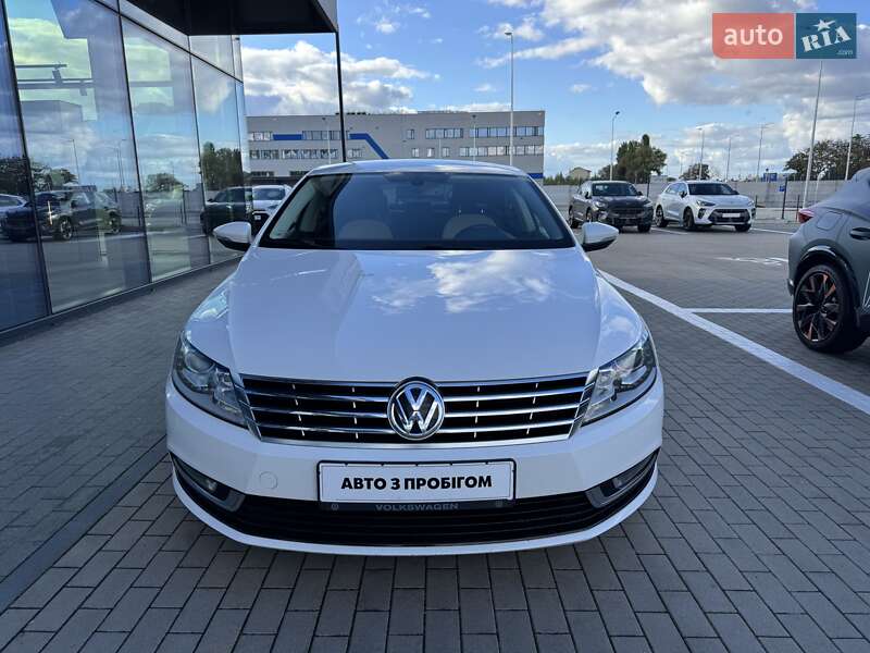 Купе Volkswagen CC / Passat CC 2014 в Киеве