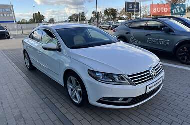 Купе Volkswagen CC / Passat CC 2014 в 