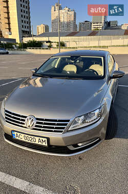 Купе Volkswagen CC / Passat CC 2012 в Киеве