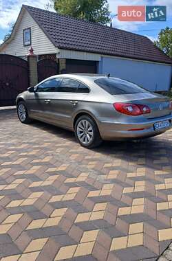 Купе Volkswagen CC / Passat CC 2011 в Чигирину