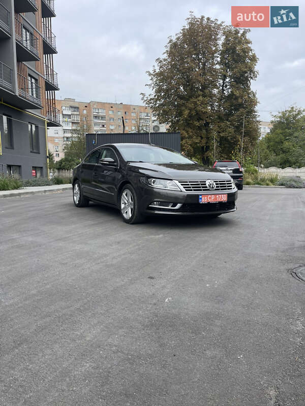 Купе Volkswagen CC / Passat CC 2015 в 