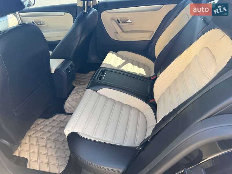Купе Volkswagen CC / Passat CC 2011 в Харькове