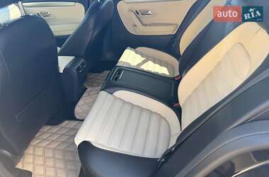 Купе Volkswagen CC / Passat CC 2011 в 