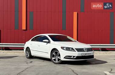 Купе Volkswagen CC / Passat CC 2015 в Києві