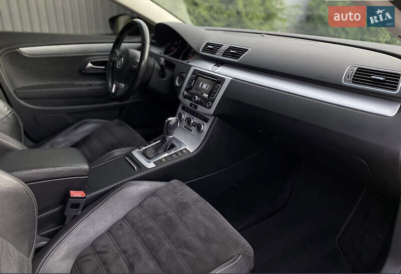 Купе Volkswagen CC / Passat CC 2014 в Ужгороде