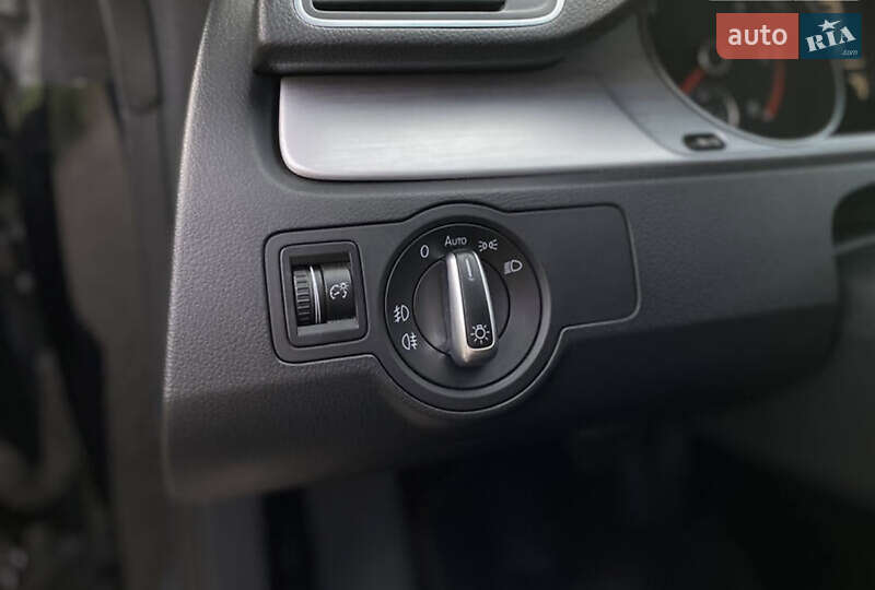 Купе Volkswagen CC / Passat CC 2014 в Ужгороде