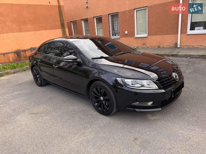 Купе Volkswagen CC / Passat CC 2014 в Ужгороде