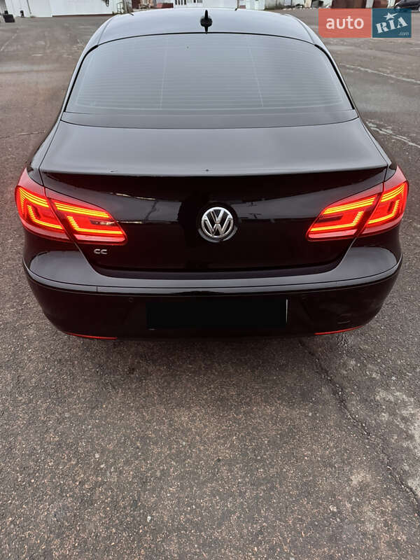 Купе Volkswagen CC / Passat CC 2014 в Ужгороде