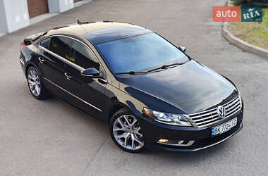 Купе Volkswagen CC / Passat CC 2012 в 