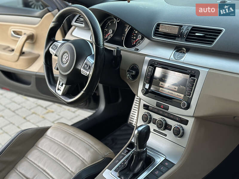 Купе Volkswagen CC / Passat CC 2013 в Ужгороде