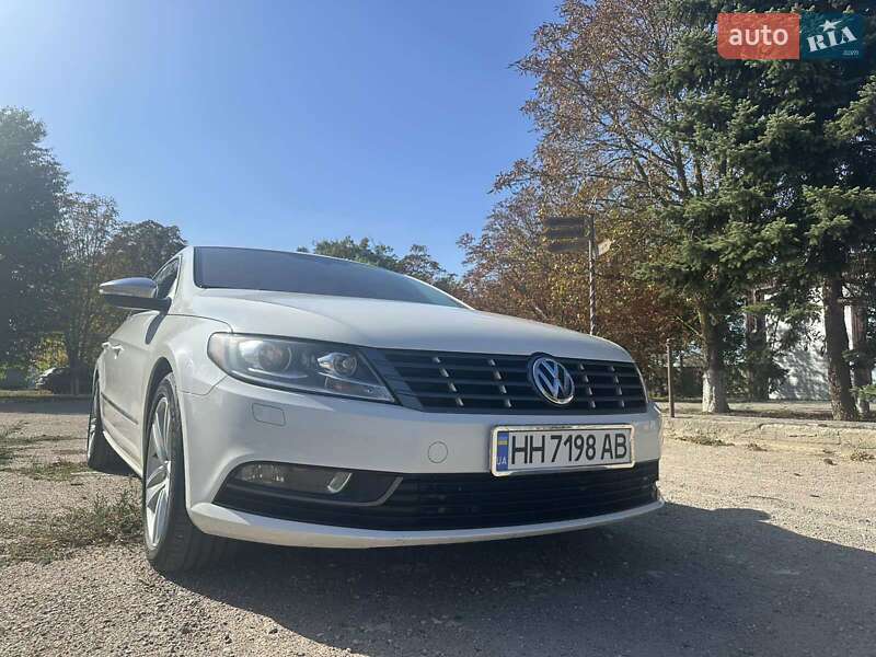 Купе Volkswagen CC / Passat CC 2012 в Херсоне