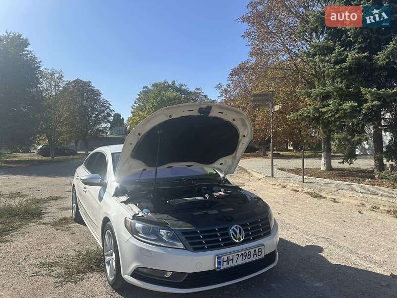 Купе Volkswagen CC / Passat CC 2012 в Херсоне
