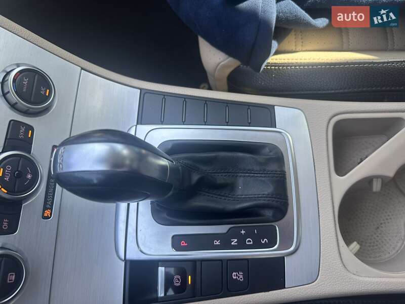 Купе Volkswagen CC / Passat CC 2012 в Херсоне