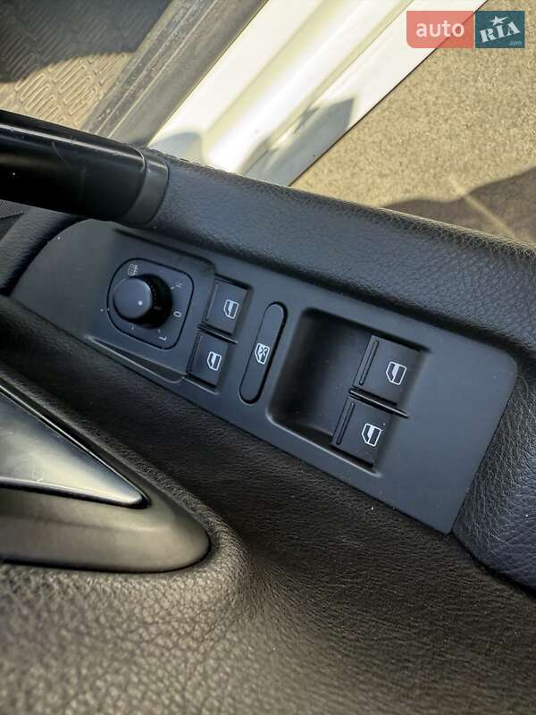 Купе Volkswagen CC / Passat CC 2015 в Киеве