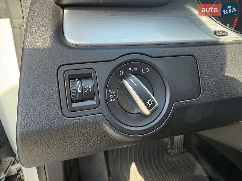 Купе Volkswagen CC / Passat CC 2015 в Киеве