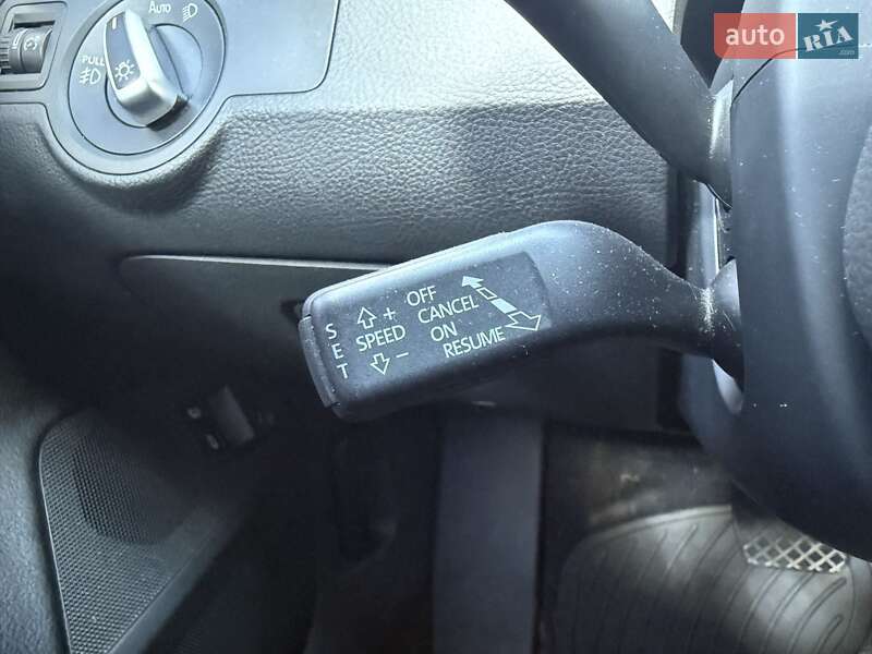 Купе Volkswagen CC / Passat CC 2015 в Киеве