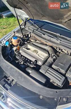 Купе Volkswagen CC / Passat CC 2008 в 