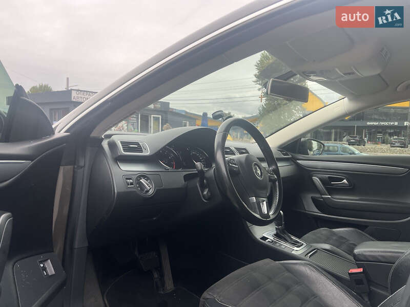 Купе Volkswagen CC / Passat CC 2012 в Киеве