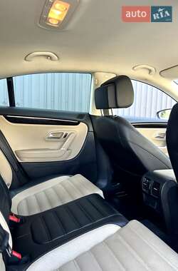 Купе Volkswagen CC / Passat CC 2016 в 