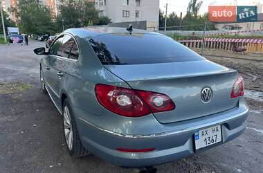Купе Volkswagen CC / Passat CC 2011 в 
